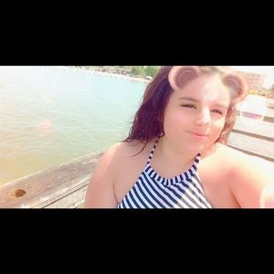 Meet your Posher, Leah